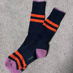 NWOT💜🦫 ROOTS SOCKS !